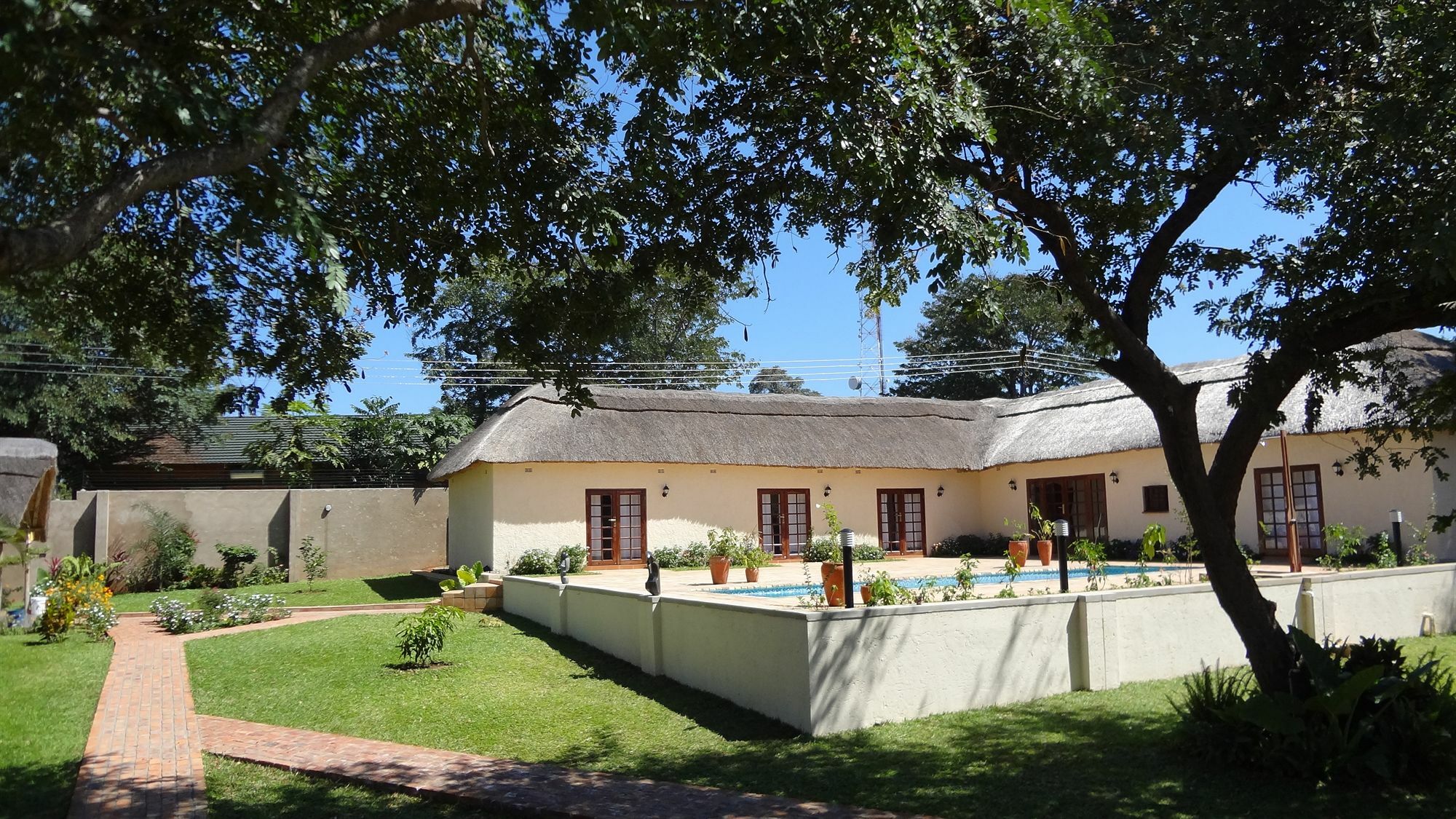 Mandebele Lodge Victoria Falls Exterior foto